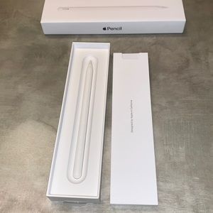 Apple pen in box!
